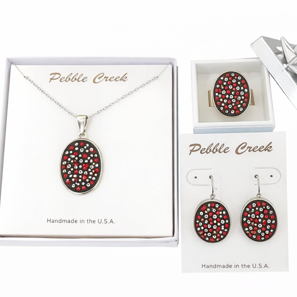 Handcrafted Swarovski Siam Crystal & Clay Oval Pendant Set